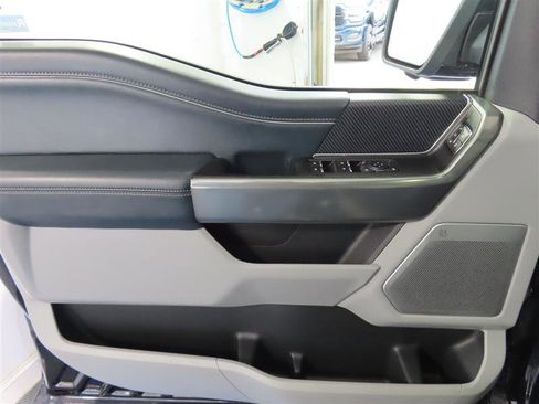 Used 2021 Ford F150 Limited image 17