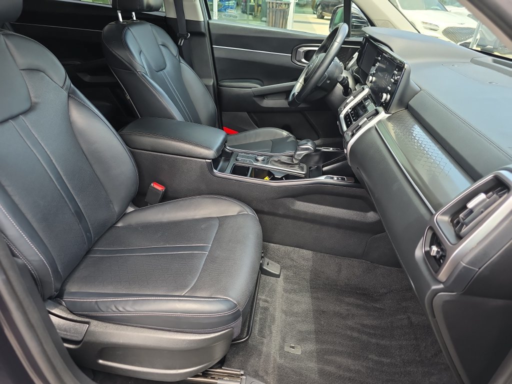 Used 2021 Kia Sorento S w/ Panoramic Sunroof Package AWD/4WD image 37