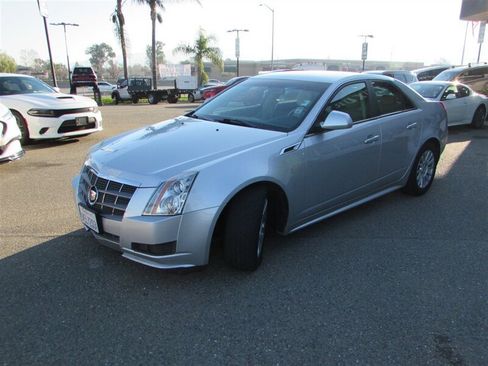Used 2011 Cadillac CTS Luxury image 3