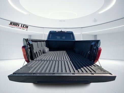 Used 2025 Toyota Tundra SR5 AWD/4WD image 11