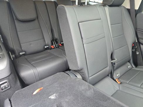 Used 2026 Mercedes-Benz GLS 450 4MATIC image 22
