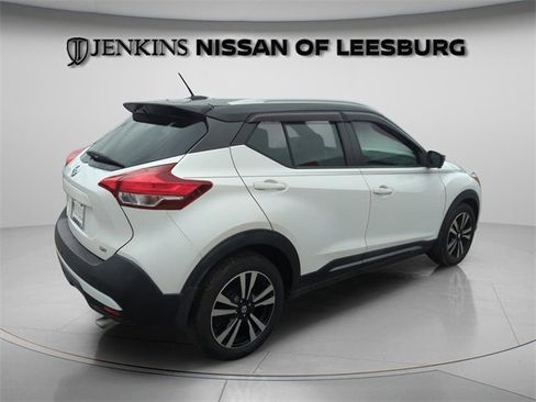 Certified 2019 Nissan Kicks SR w/ SR Premium Package image 9