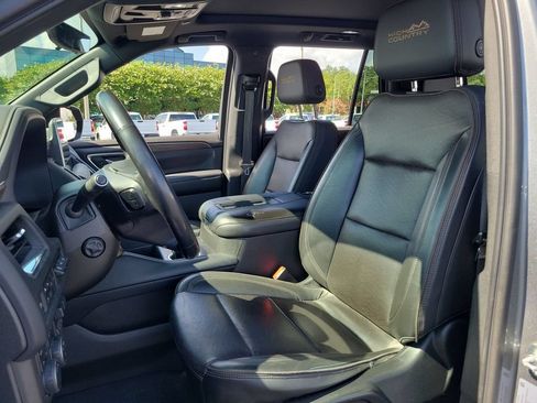 Used 2021 Chevrolet Tahoe High Country w/ Premium Package AWD/4WD image 20