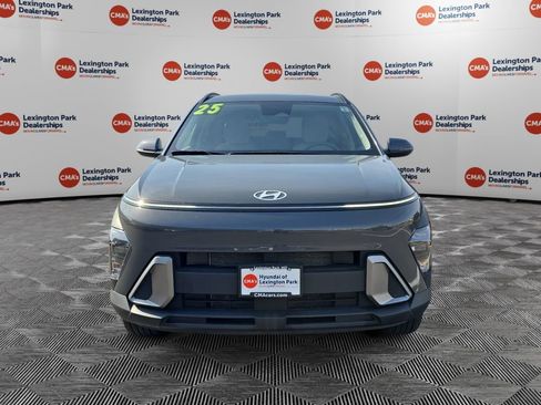 Certified 2025 Hyundai Kona SEL image 2