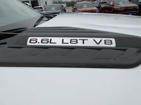 Certified 2022 Chevrolet Silverado 3500 LTZ w/ LTZ Convenience Package AWD/4WD image 6
