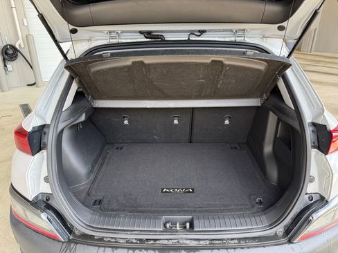 Used 2022 Hyundai Kona SEL image 12