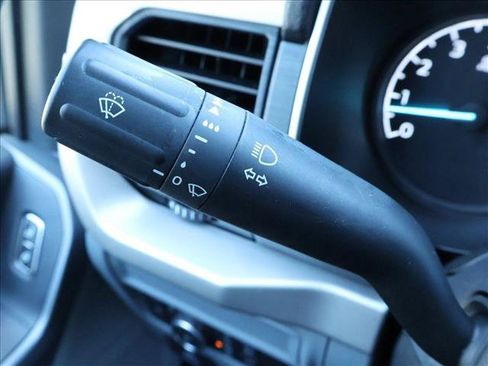 Used 2021 Ford F150 XLT AWD/4WD image 13