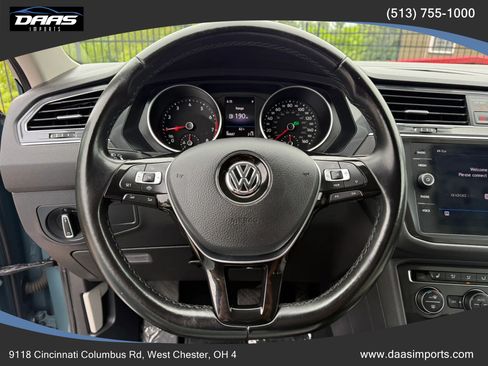 Used 2019 Volkswagen Tiguan SE AWD/4WD image 36