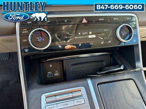 Used 2023 Genesis GV80 2.5T w/ Prestige 20" Package AWD/4WD image 29