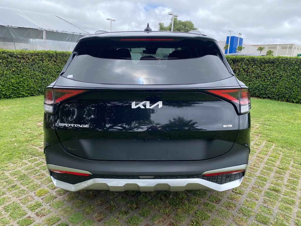 Used 2024 Kia Sportage EX AWD/4WD image 24