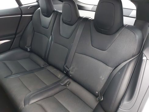 Used 2017 Tesla Model S image 16