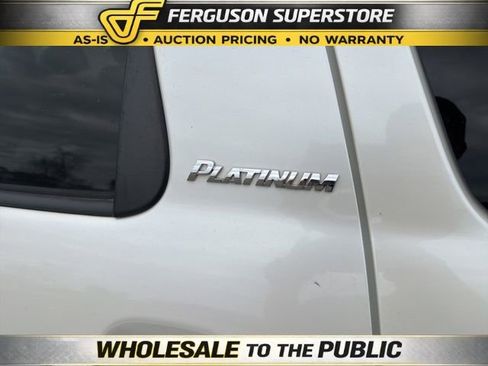 Used 2014 Toyota Sequoia Platinum image 7