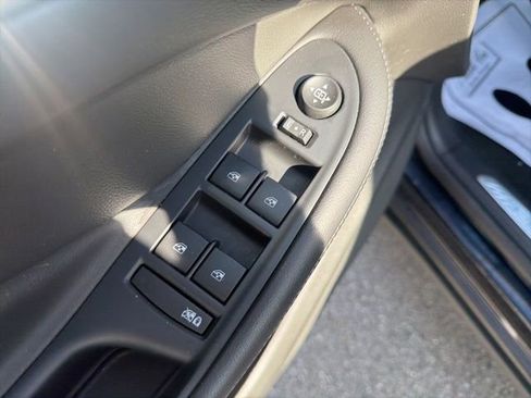 Used 2020 Buick Envision Essence AWD/4WD image 21