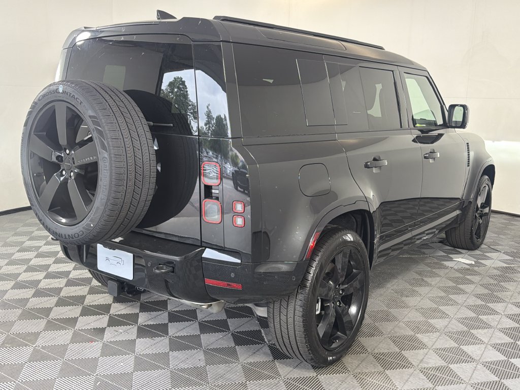 New 2026 Land Rover Defender 110 X-Dynamic SE AWD/4WD image 8