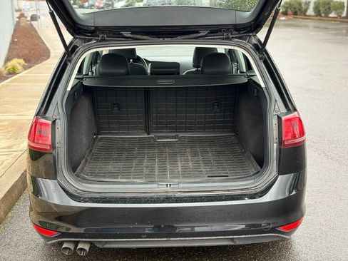 Used 2015 Volkswagen Golf TDI SE image 25