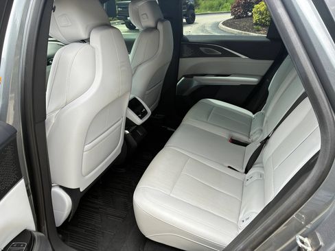 Used 2023 Cadillac Lyriq 2WD image 12