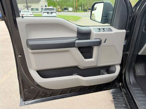 Used 2020 Ford F150 XL w/ Equipment Group 101A Mid AWD/4WD image 31