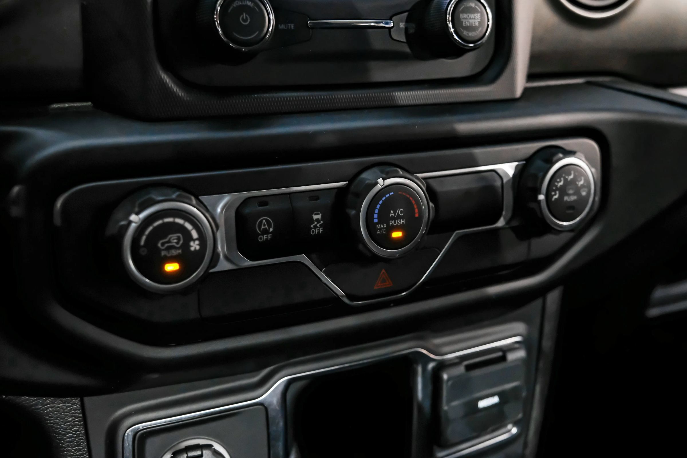 Used 2020 Jeep Wrangler Unlimited Sport AWD/4WD image 24