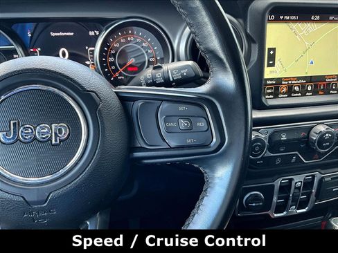 Used 2022 Jeep Wrangler Unlimited Sport AWD/4WD image 11