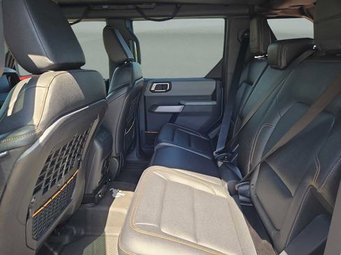 Used 2023 Ford Bronco Badlands AWD/4WD image 12