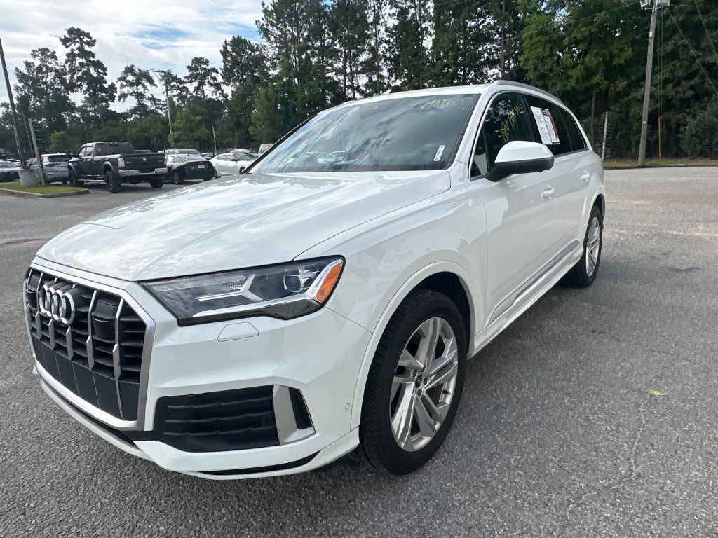 Used 2021 Audi Q7 2.0T Premium Plus w/ Executive Package AWD/4WD image 3