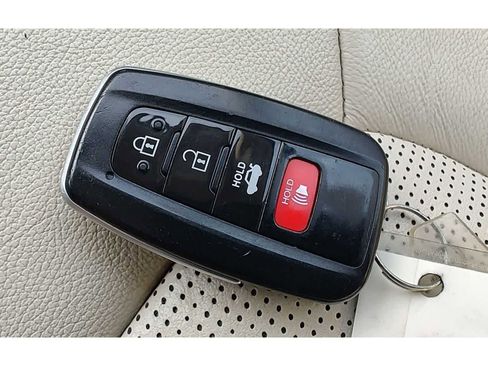 Used 2024 Toyota Camry XLE w/ Cold Weather Package image 21