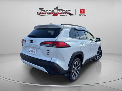 Used 2022 Toyota Corolla Cross XLE w/ Convenience Package image 10