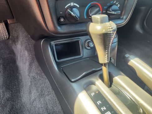 Used 2001 Chevrolet Camaro Z28 w/ Preferred Equipment Group 2 image 33