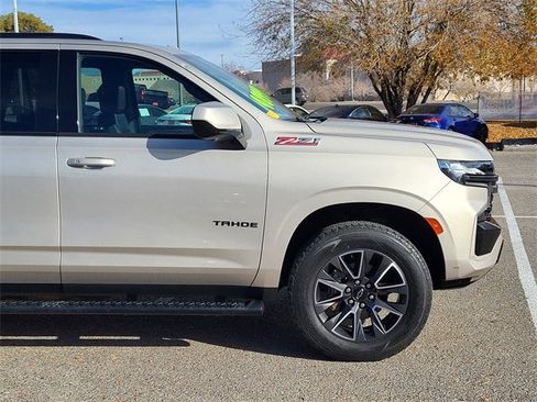 Used 2021 Chevrolet Tahoe Z71 image 2