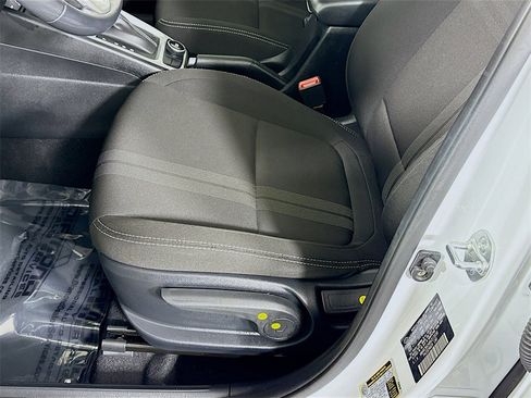 Certified 2024 Hyundai Venue SEL image 24