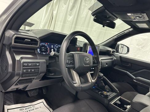 Used 2025 Toyota 4Runner TRD Off-Road image 15