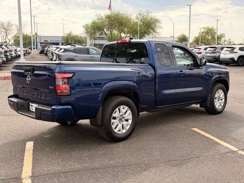 Used 2022 Nissan Frontier SV RWD image 6