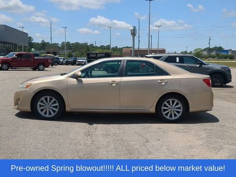 Used 2012 Toyota Camry XLE FWD image 10