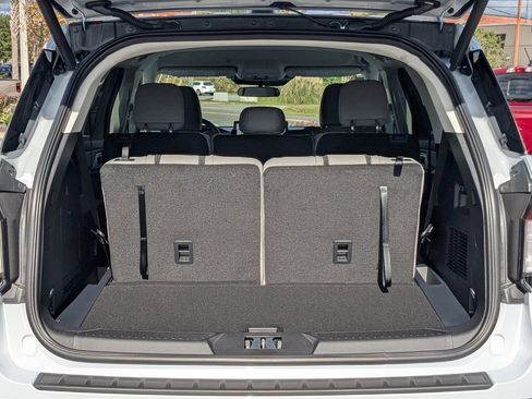 New 2026 Ford Explorer Active w/ Active Comfort Package image 13