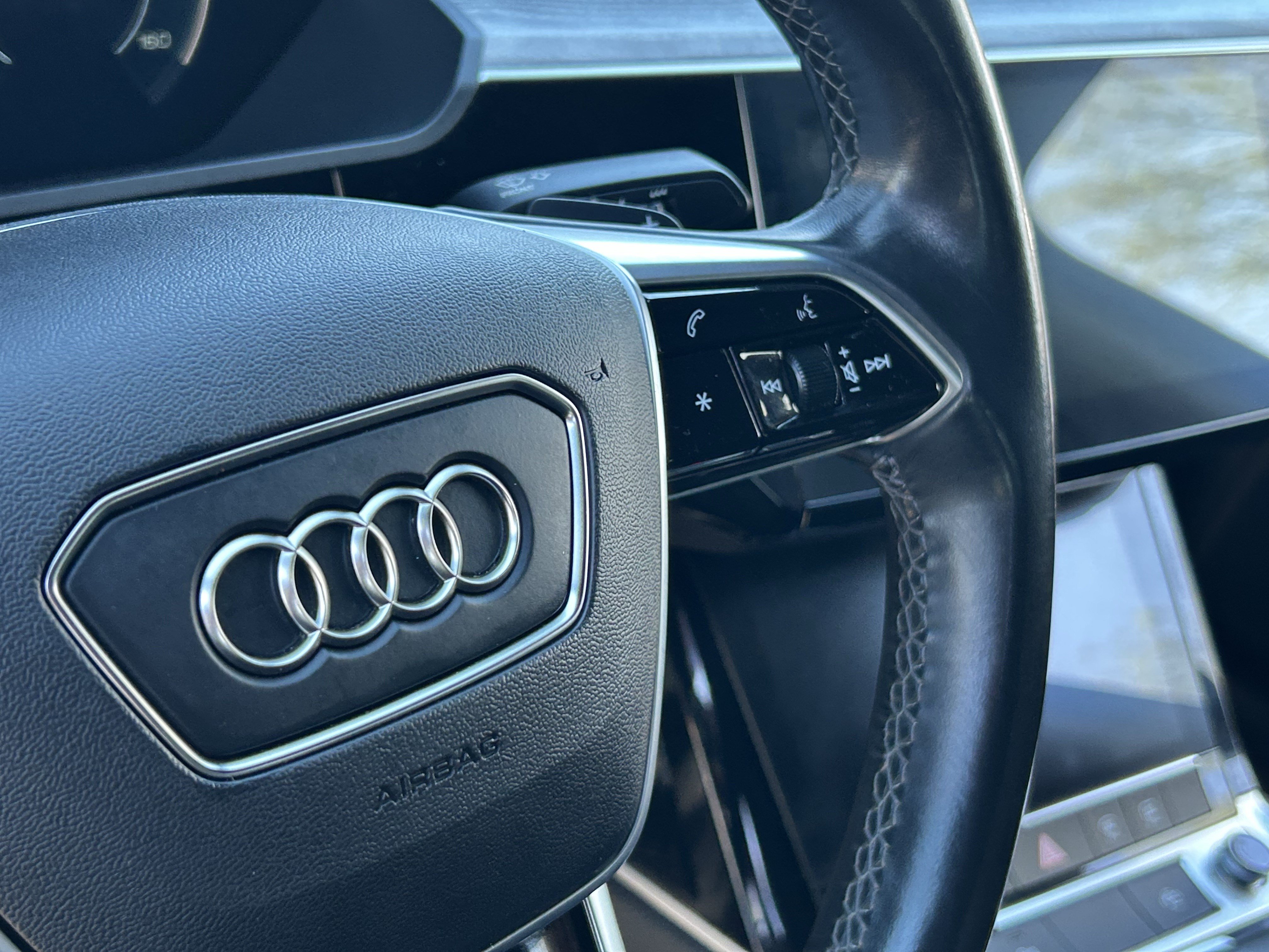Used 2024 Audi Q8 e-tron Premium AWD/4WD image 29