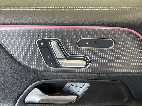 Certified 2021 Mercedes-Benz GLB 250 image 14