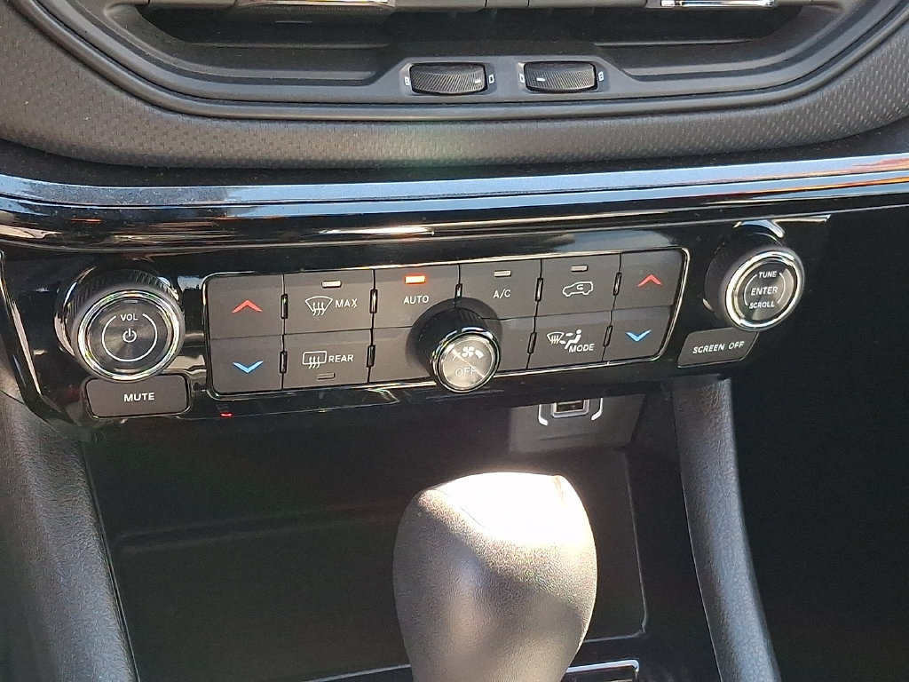 Certified 2026 Jeep Compass Limited AWD/4WD image 15