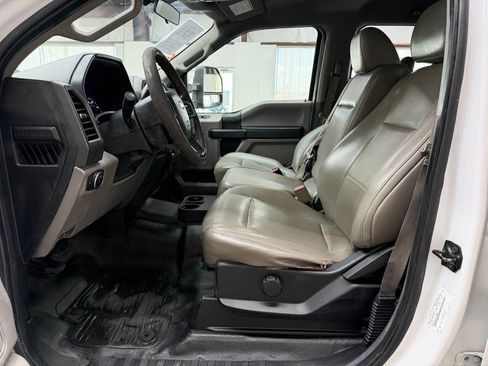 Used 2019 Ford F250 XL w/ Power Equipment Group AWD/4WD image 10