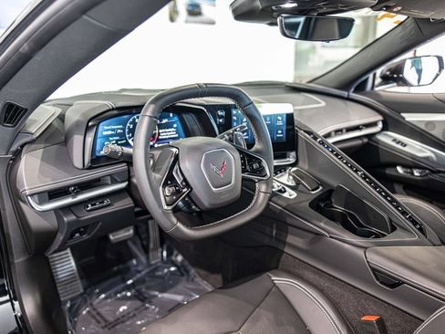 Used 2024 Chevrolet Corvette Stingray Preferred Cpe w/ Z51 Performance Package RWD image 18