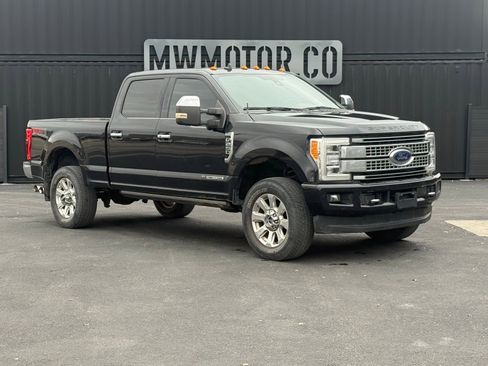 Used 2019 Ford F250 Platinum w/ Platinum Ultimate Package image 1