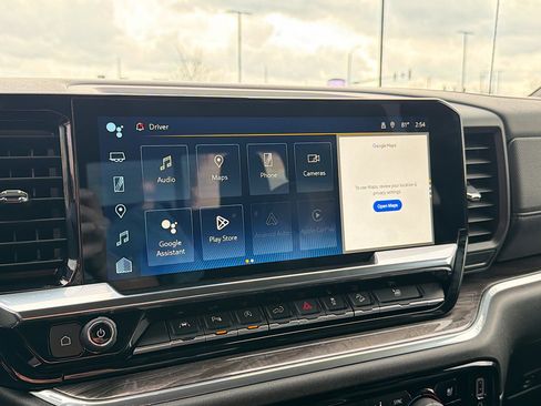 Used 2024 Chevrolet Silverado 1500 LTZ image 9