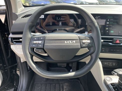 New 2026 Kia Sportage EX w/ EX Panorama Roof Package image 12