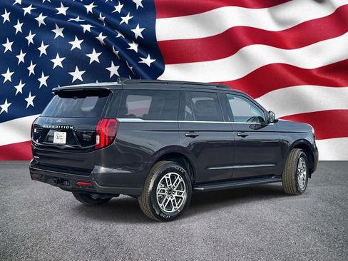 New 2025 Ford Expedition Active image 7