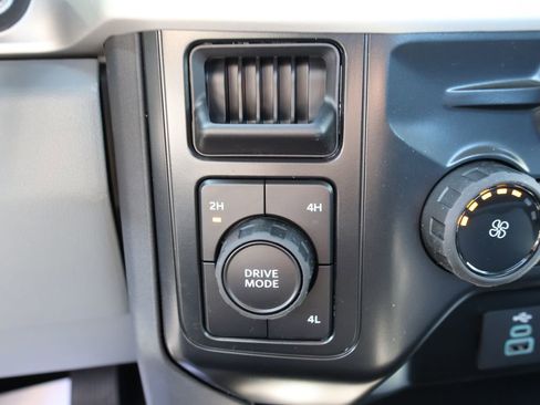 New 2026 Ford F250 XL w/ F-250 >10K GVWR Package AWD/4WD image 25