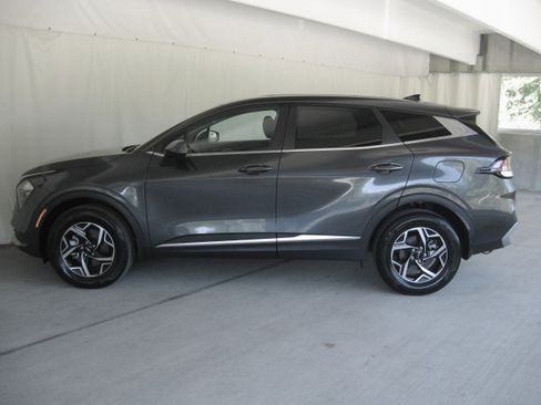 Certified 2023 Kia Sportage LX image 20