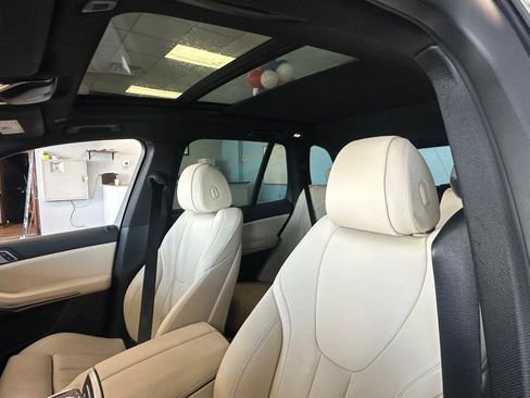Used 2021 BMW X5 xDrive40i w/ Convenience Package image 17