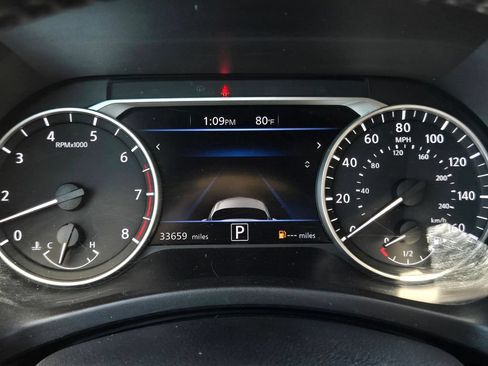 Used 2024 Nissan Sentra SV w/ SV Premium Package FWD image 23