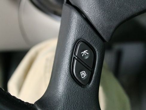 Used 2003 Chevrolet TrailBlazer LTZ w/ TNF Edition image 13