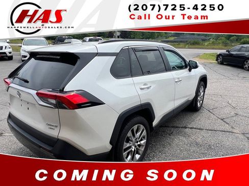 Used 2021 Toyota RAV4 Limited image 5