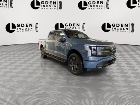 Used 2023 Ford F150 Lightning Lariat image 2
